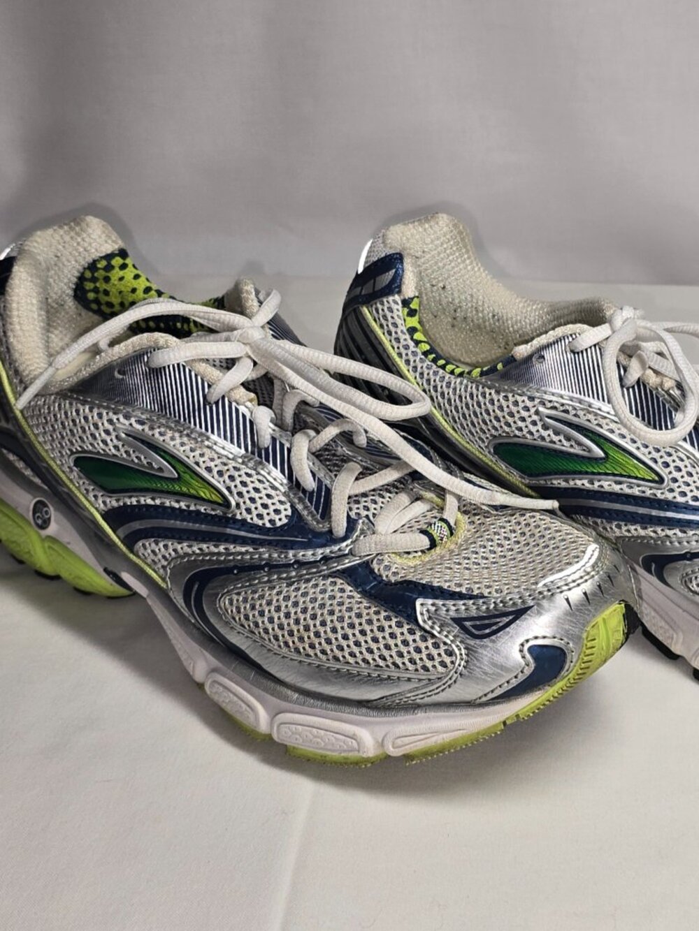 Brooks Ghost 3 Running Shoes Women’s 11 Wide White Navy Lime Y2K Sneakers